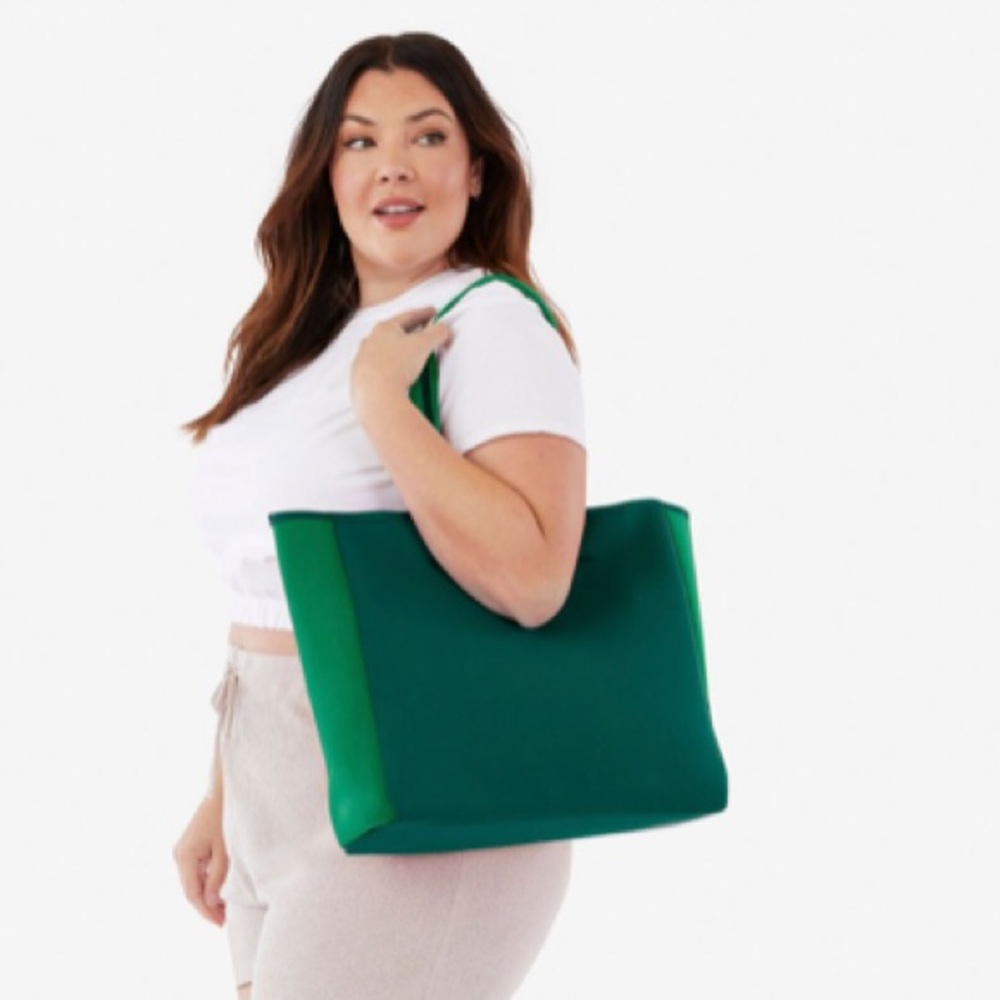 New Summersalt Neoprene Beach Tote in Blue/Green - Picture 2 of 5